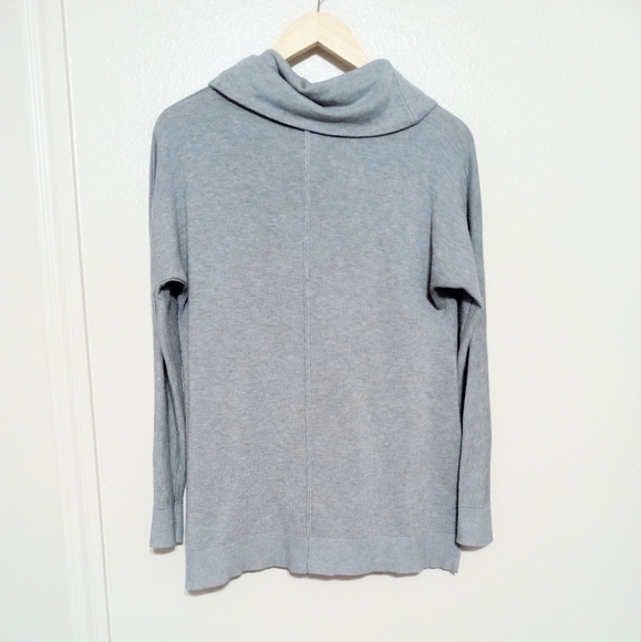 JOAN VASS NY long sleeve gray cowl neck top NWOT - Picture 3 of 6